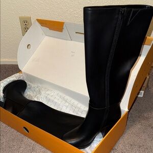 Unisa Black Heeled Boots